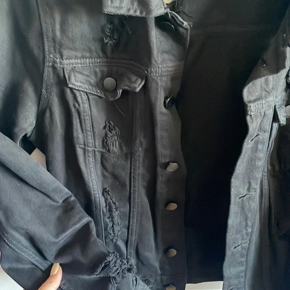 Refuge Distressed/Ripped Black Denim Jacket - Picture 4 of 5